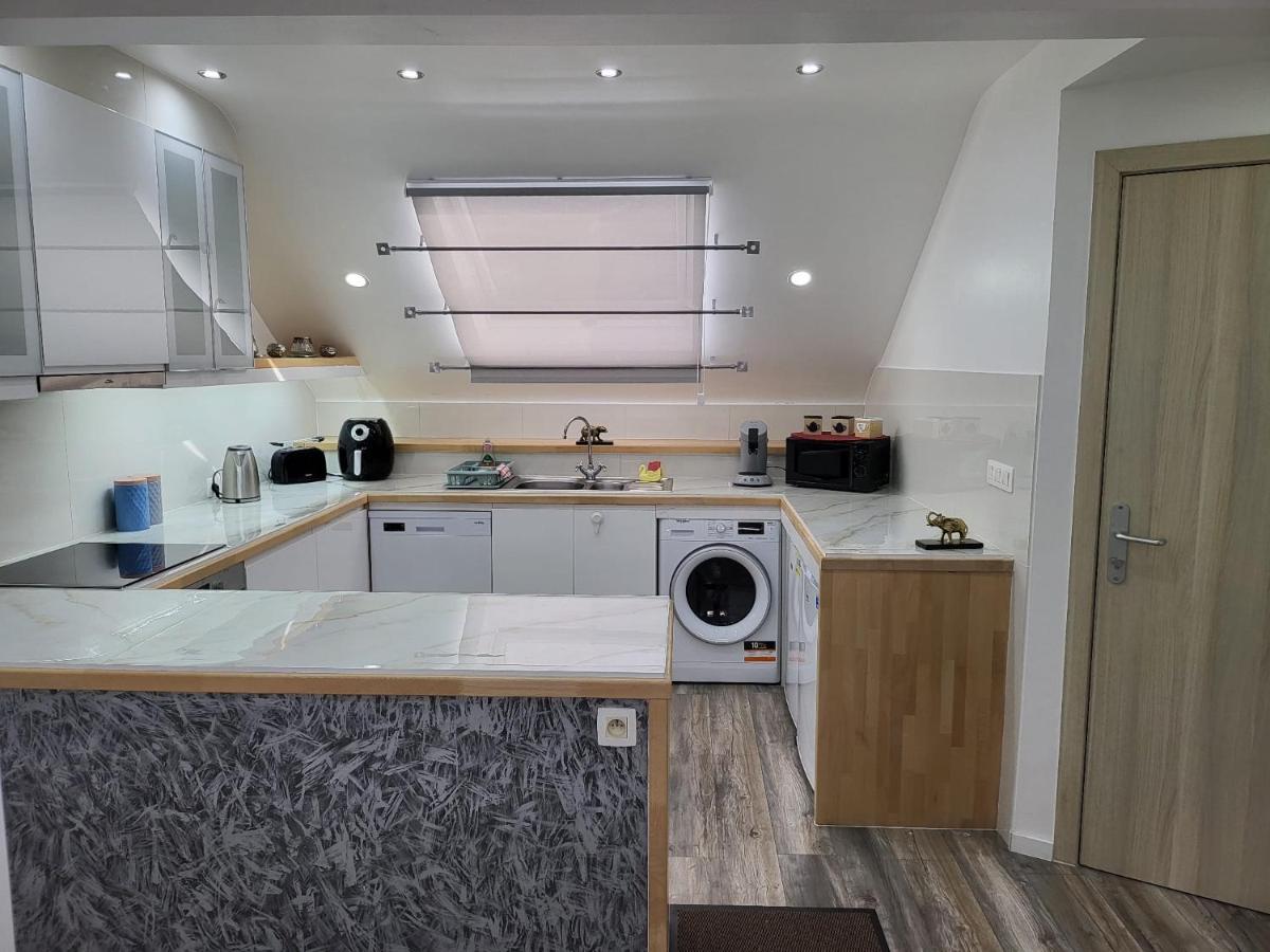 Appartement Duplex Elegant Situe A 1min De La Gare Du Nord Bruxelles